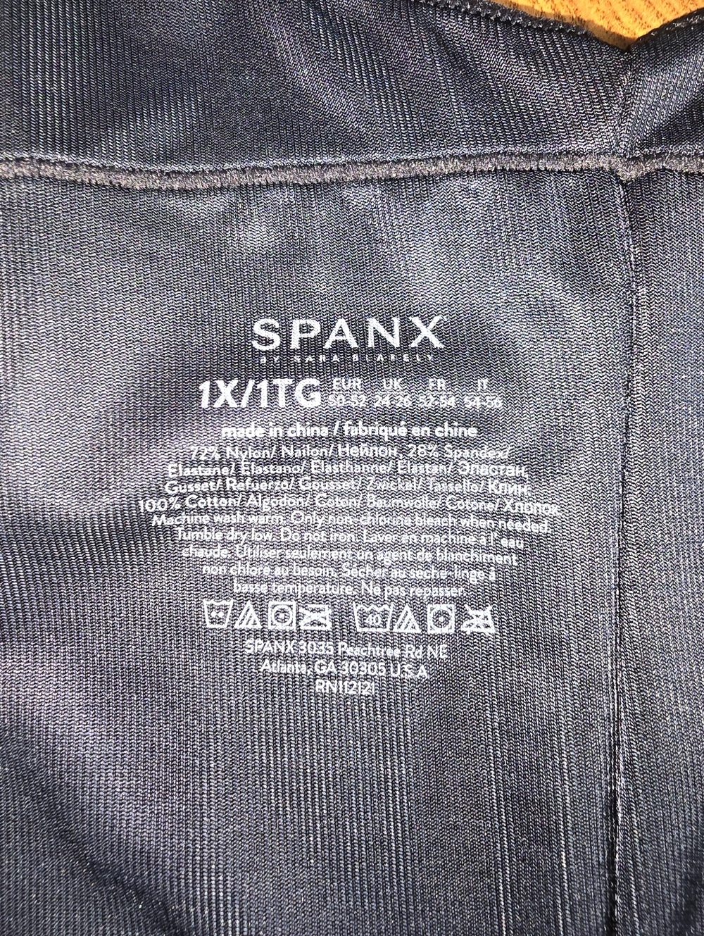Spanx Spanxshape Invisible Open Bust Mid-Thigh Bodysuit Black Size 1X - Picture 3 of 5
